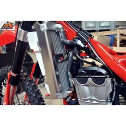 Protection de radiateur AXP alu rouge Beta RR350